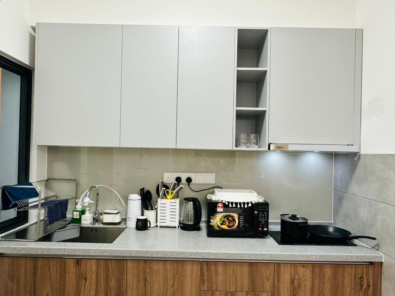 M Vertica Kl 3b2b 8 Pax Wi-fi, 2 Carparks Pangsapuri Kuala Lumpur