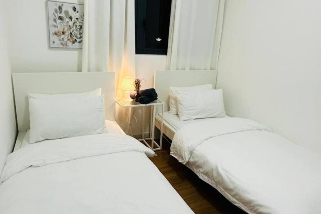 M Vertica Kl 3b2b 8 Pax Wi-fi, 2 Carparks *